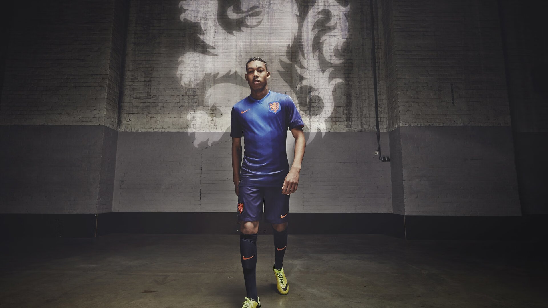 尤文强势开局，控球及快速反击压制阿联酋豪门，尤文对战